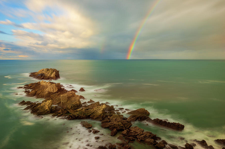 The rainbow on the coast of Zarautz in Guipuzcoa by Vicen Photography The rainbow on the coast of Zarautz in Guipuzcoa by Vicen Photography