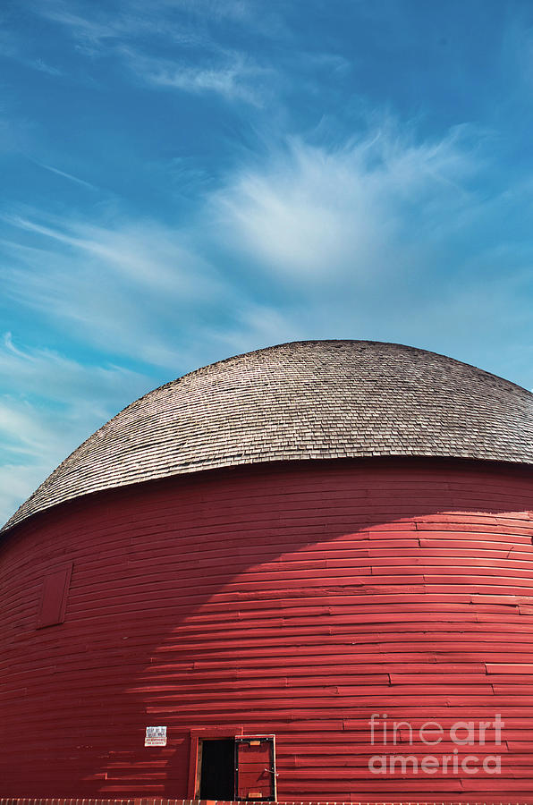 The Round Barn Photograph by Andrea Smith
