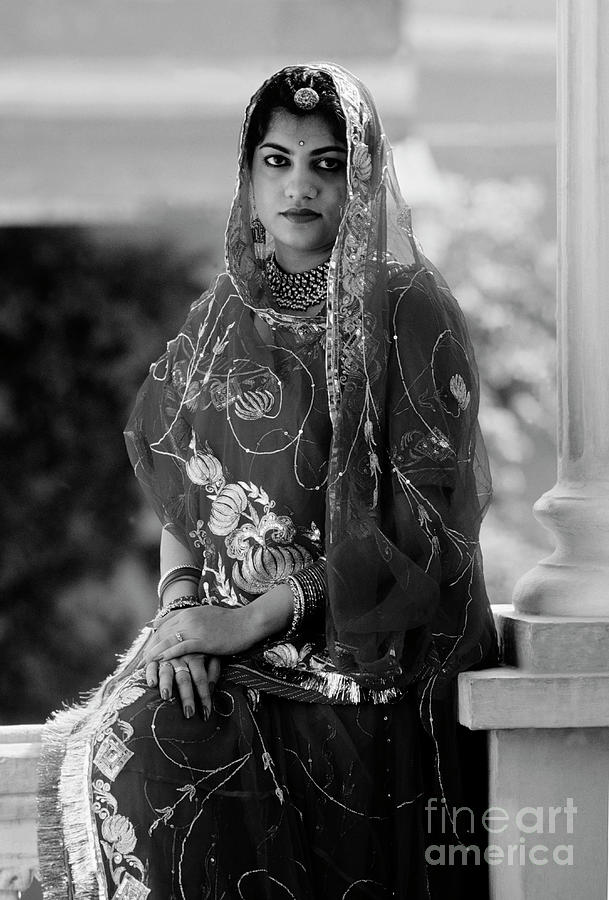The Rupina Kumari in Wedding Attire - Jaipur Rajasthan Photograph by Craig Lovell