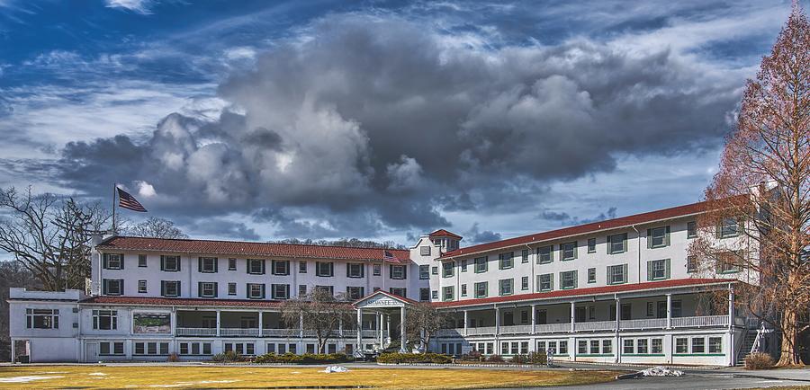 Architecture Photograph - The Shawnee Inn and Golf Resort by Mountain Dreams