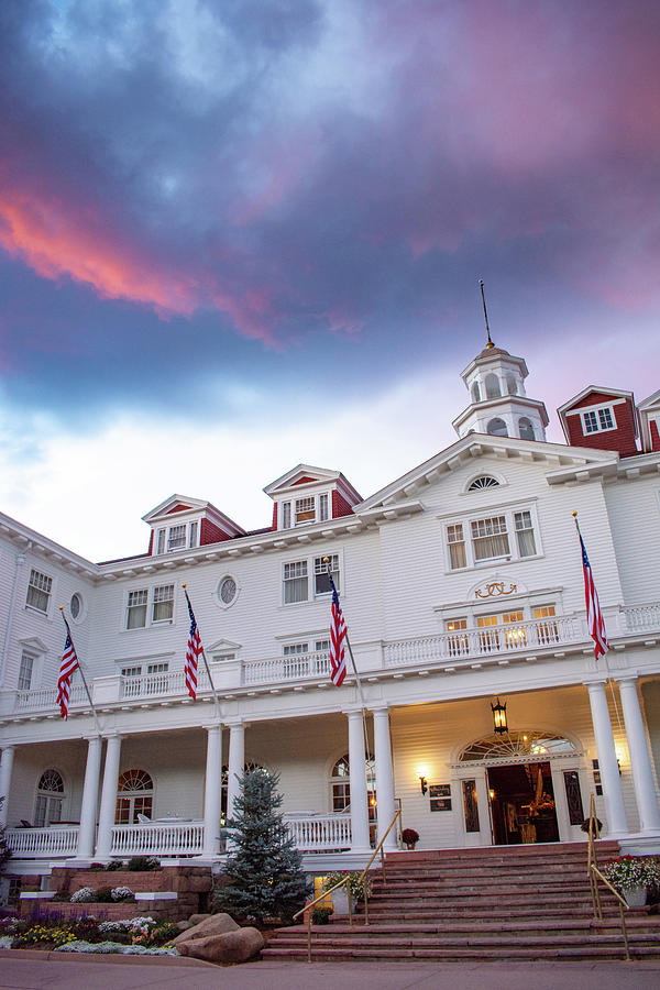 The Stanley Hotel Sunset Photograph by Kyle Hanson
