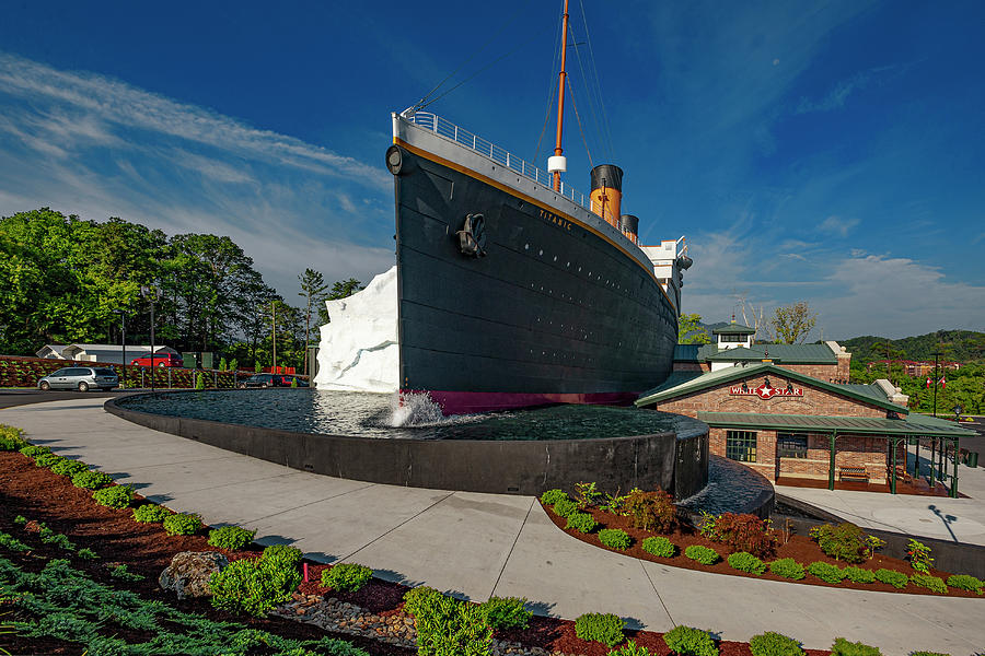 The Titanic Museum in Pigeon Forge TN. Photograph by Gary Warnimont ...