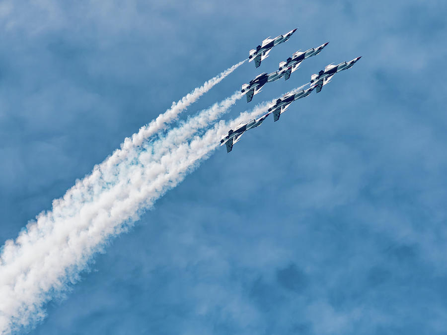 The U.S.A.F. Thunderbirds Photograph by Ron Dubin