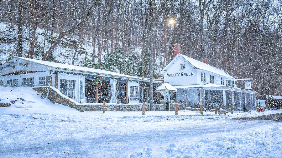 The Valley Green Inn 1220 Photograph by Howard Roberts