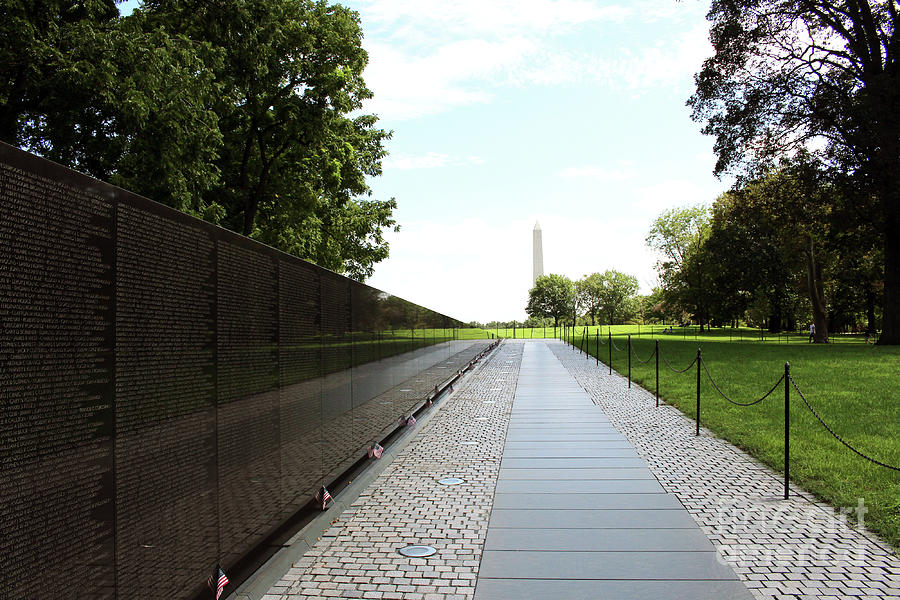 The Vietnam War Memorial Photograph by Dan O'Neill - Pixels