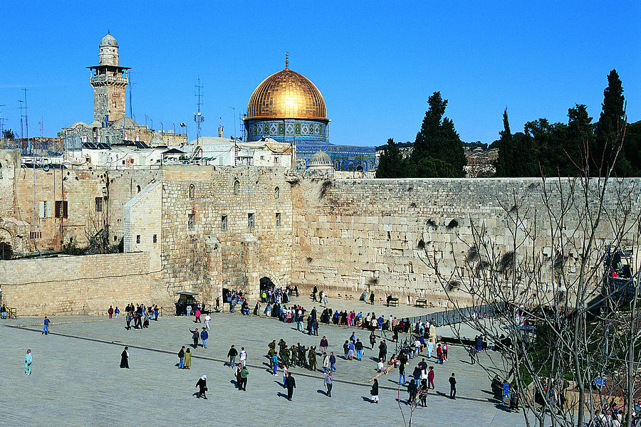 The Wailing Wall and the Dome of the Rock, Jerusalem, Israel Photograph by Andrew Gunners