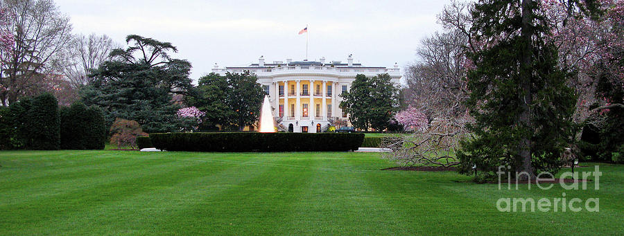 Washington D.c. Photograph - The White House 2004 by Jack Schultz