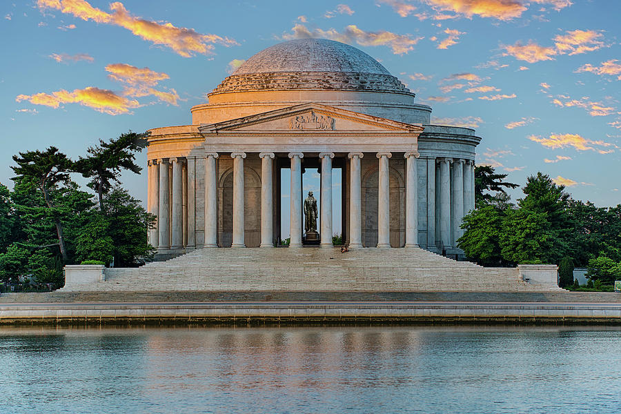 Thomas Jefferson Photograph - Thomas Jefferson Memorial at Sunrise by Sebastian Musial