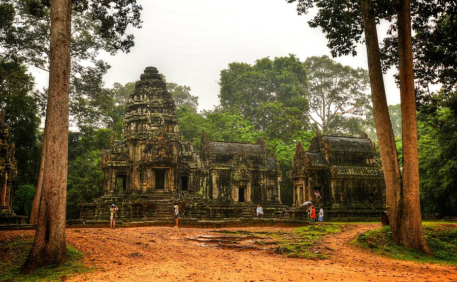 Thommanom, Siem Reap, Cambodia Photograph by Ashit Desai