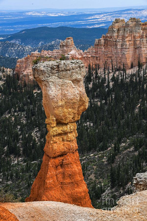 Thors Hammer Bryce Canyon Digital Art by Tammy Keyes
