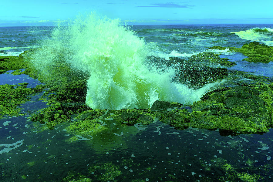 Oregon Photograph - Thors well spouting brine by Jeff Swan