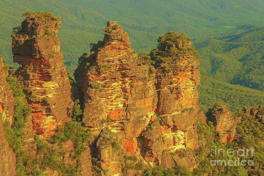Three Sisters in Blue Mountains Photograph by Benny Marty