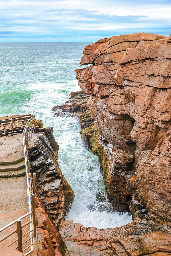 Thunder Hole Acadia Vertical Photograph by Dan Sproul