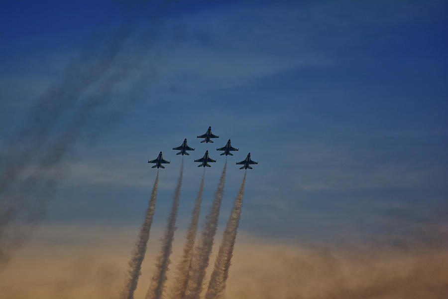 Thunderbirds 6 Plane Arriving Photograph by Raymond Salani III