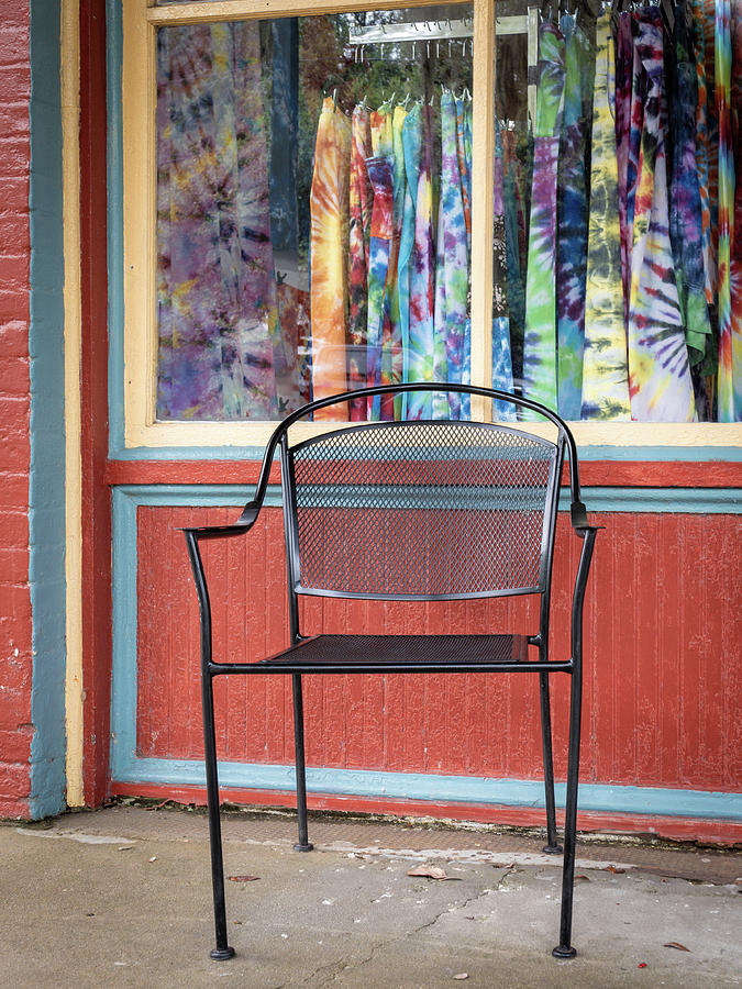 Tie Dye Window, Micanopy, Florida Photograph by Dawna Moore Photography