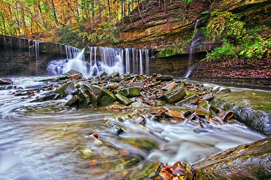 Cuyahoga Valley National Park Photograph - Tinkers Creek Waterfall by Marcia Colelli