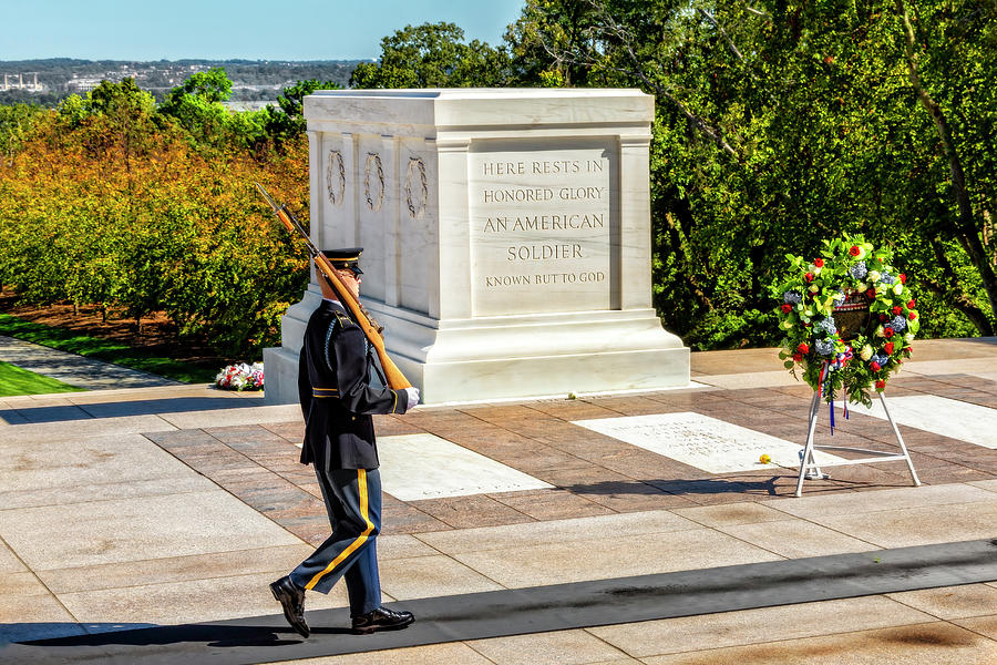 Tomb Of The Unknown Soldier Photograph by Kay Brewer - Fine Art America