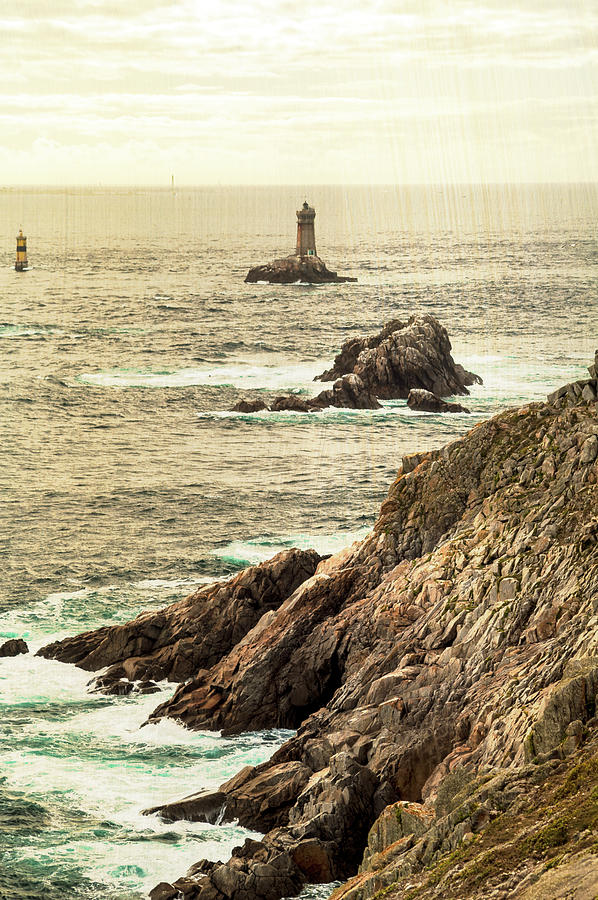 Brittany Photograph - Toned and Textured Pointe du Raz by Paul Cullen