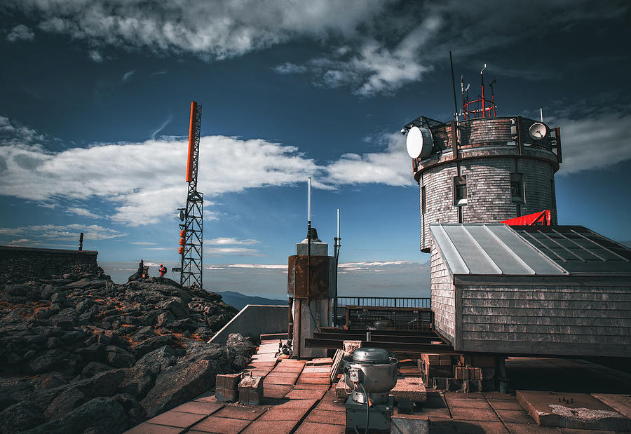 Top Of Mount Washington Buildings Photograph by Dan Sproul