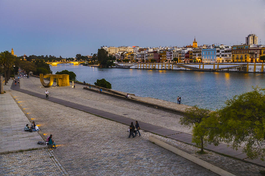 Torre del Oro and Guadalquivir river in Seville. Photograph by Gonzalo Azumendi