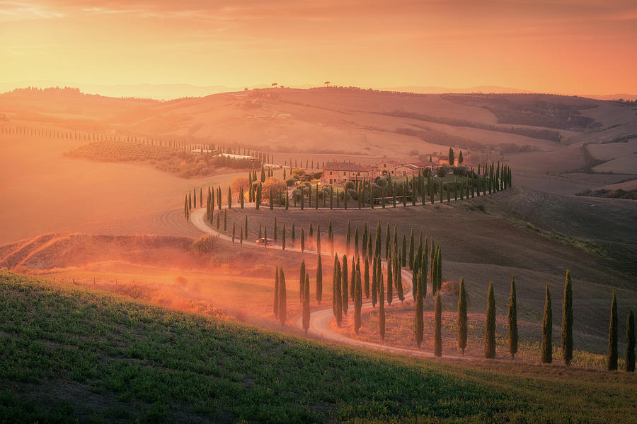 Toscana Sunset Photograph by Henry w Liu