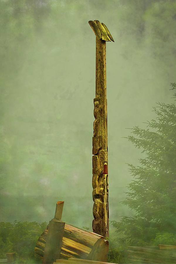 Totem Pole Photograph - Totem @ Old Masset by Richard Smith