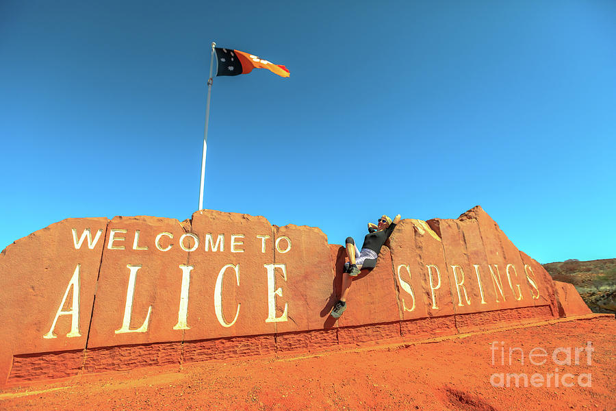 Tourist woman at Alice Springs Photograph by Benny Marty