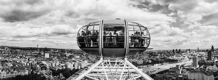 Tourists on Millennium Wheel, London, England Photograph by Panoramic Images