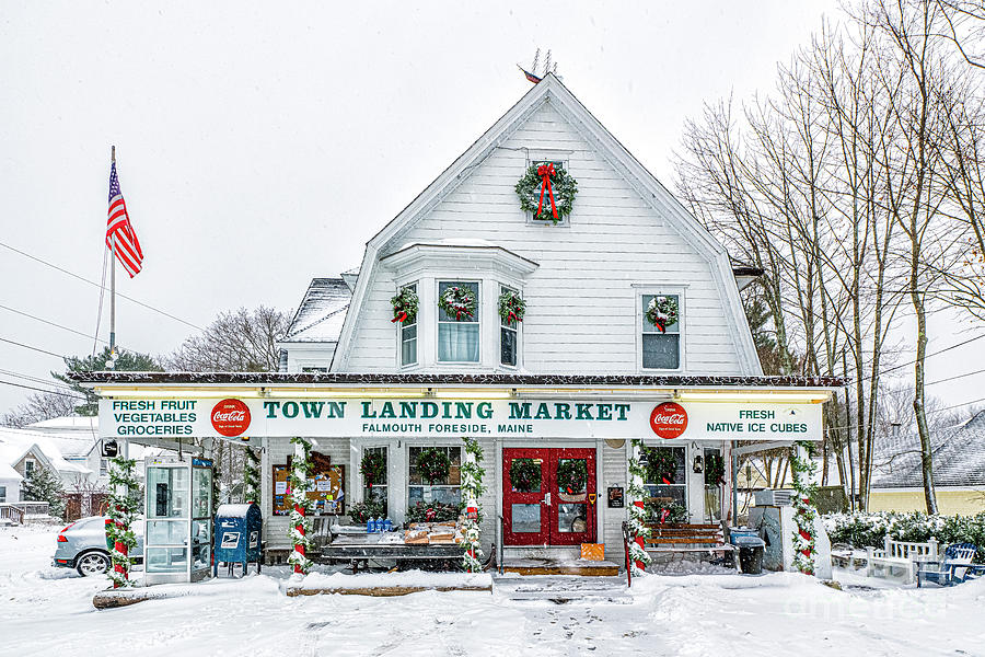 Town Landing - Falmouth, ME Photograph by Craig Shaknis