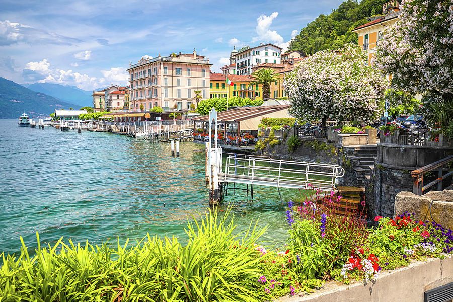 Town of Bellagio Lungolago Europa famous flower lakefront view ...