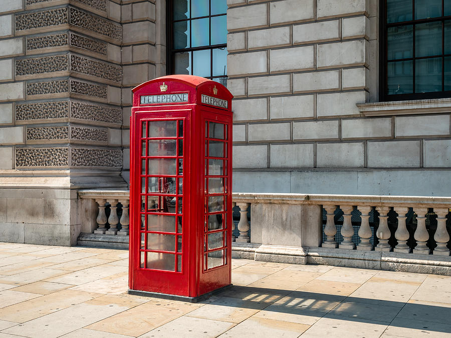 Traditional Red Phone box, London, UK Photograph by Craig Hastings