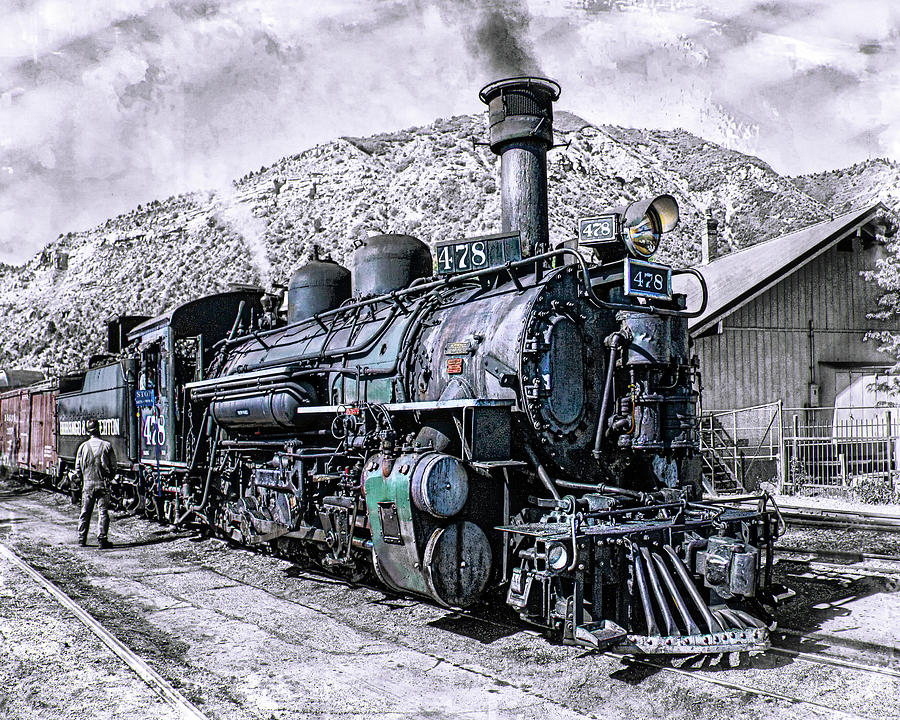 Train To Durango Photograph by Jerry Cowart