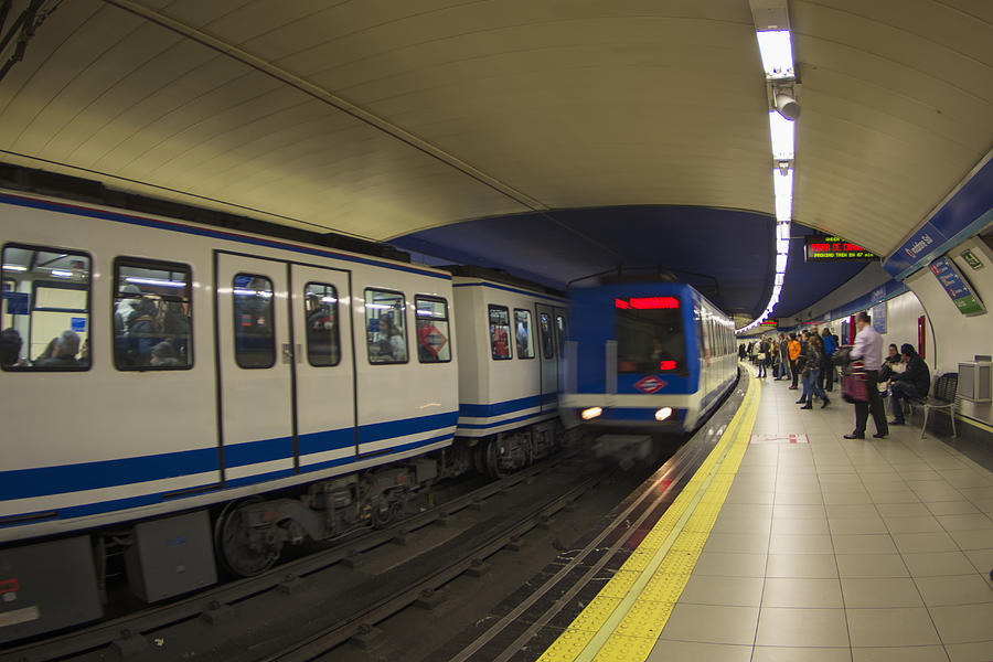 Trains in a Metro station. Photograph by Driendl Group
