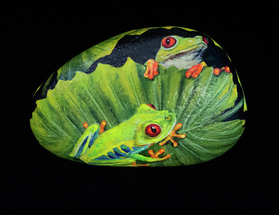 Tree Frog Peeking Painting by Nancy Lauby