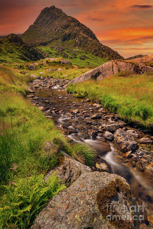 Tryfan Mountain East Sunset Snowdonia Photograph by Adrian Evans