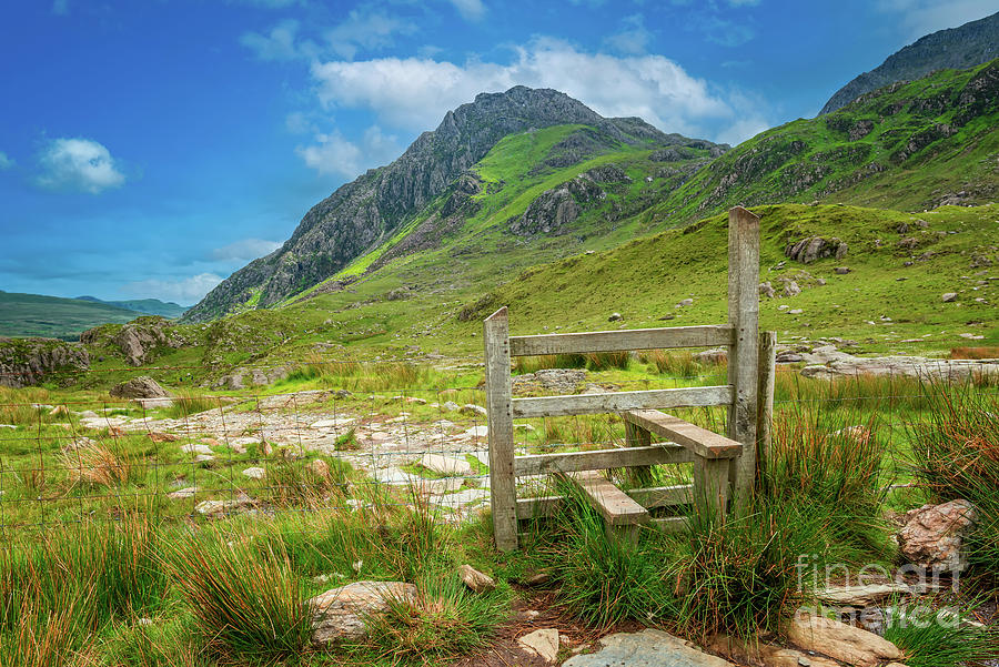 Tryfan Mountain Stile Wales Photograph by Adrian Evans