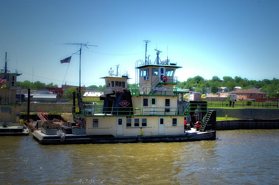 Tug Boat Mississippi River Hannibal Missouri Area 02 Photograph by ...