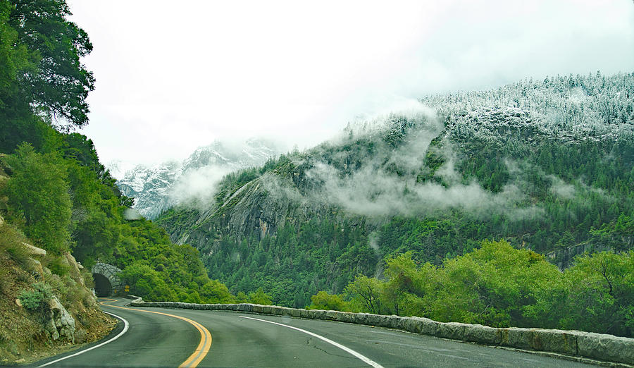 Tunnel view at Yosemite by Suguna Ganeshan Tunnel view at Yosemite by Suguna Ganeshan