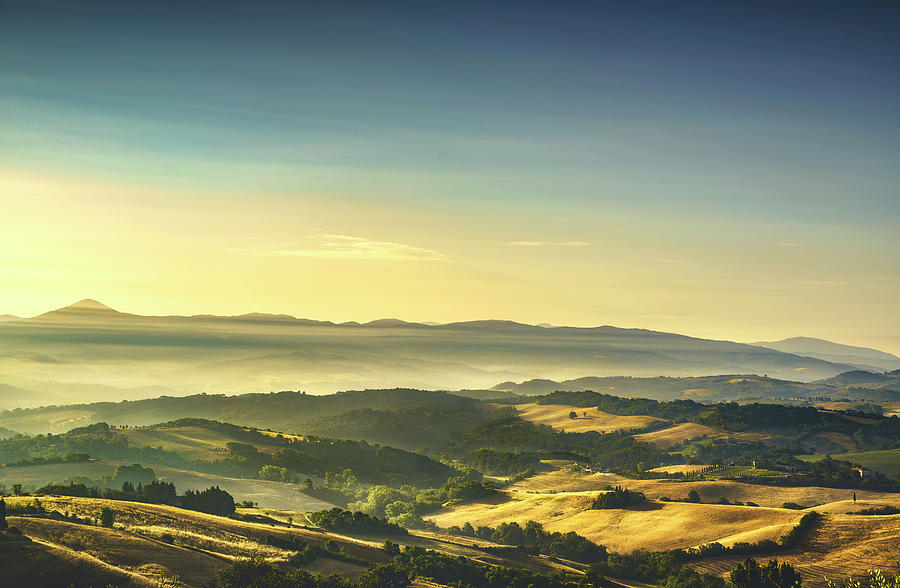 Tuscany, sunrise landscape. Photograph by Stefano Orazzini