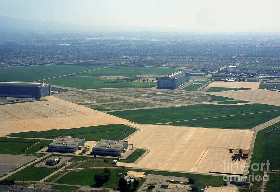 Tustin Marine Air Base, El Toro-santa Ana Airport, California, 2004 