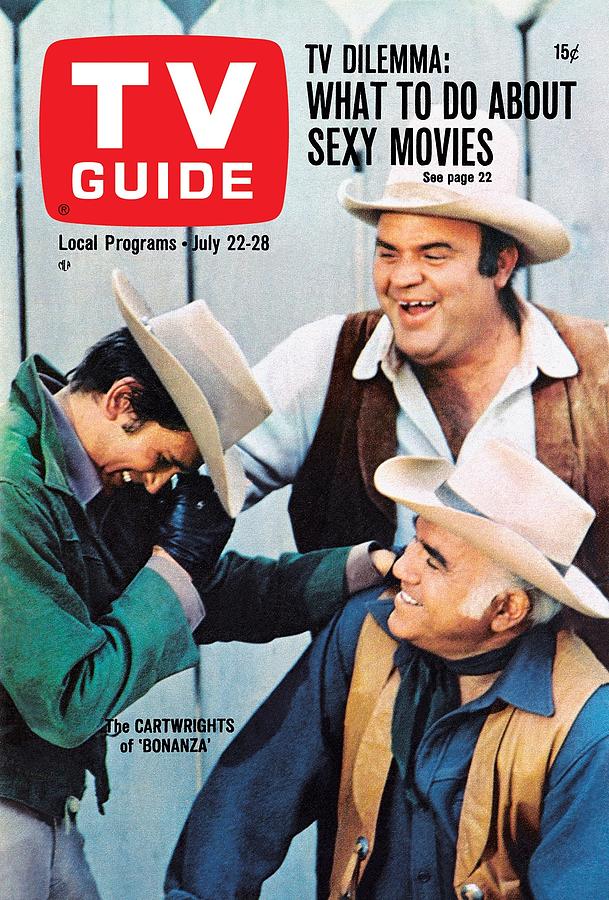 Television Photograph - TV Guide TVGC001 H5805 by TV Guide Everett Collection