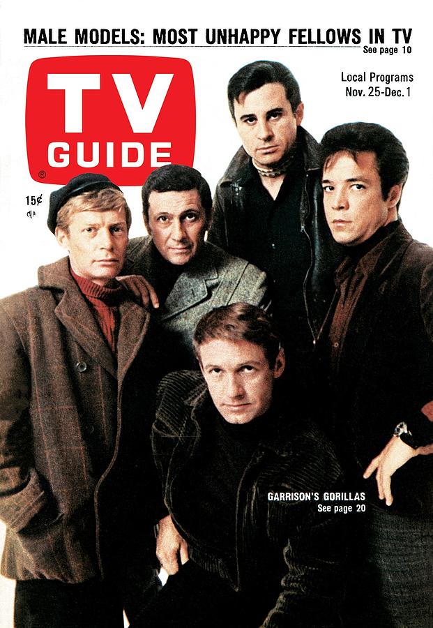 Rudy Movie Photograph - TV Guide TVGC001 H5823 by TV Guide Everett Collection