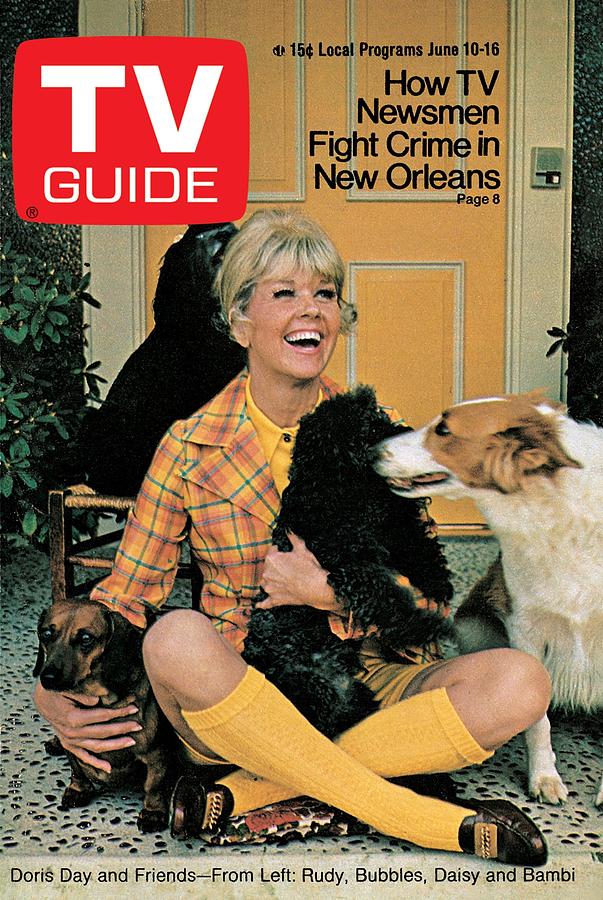 TV Guide TVGC002 H5055 Photograph by TV Guide Everett Collection TV Guide TVGC002 H5055 Photograph by TV Guide Everett Collection