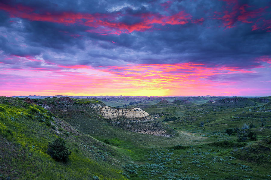 Twilight Over the Badlands Photograph by Andy Crawford