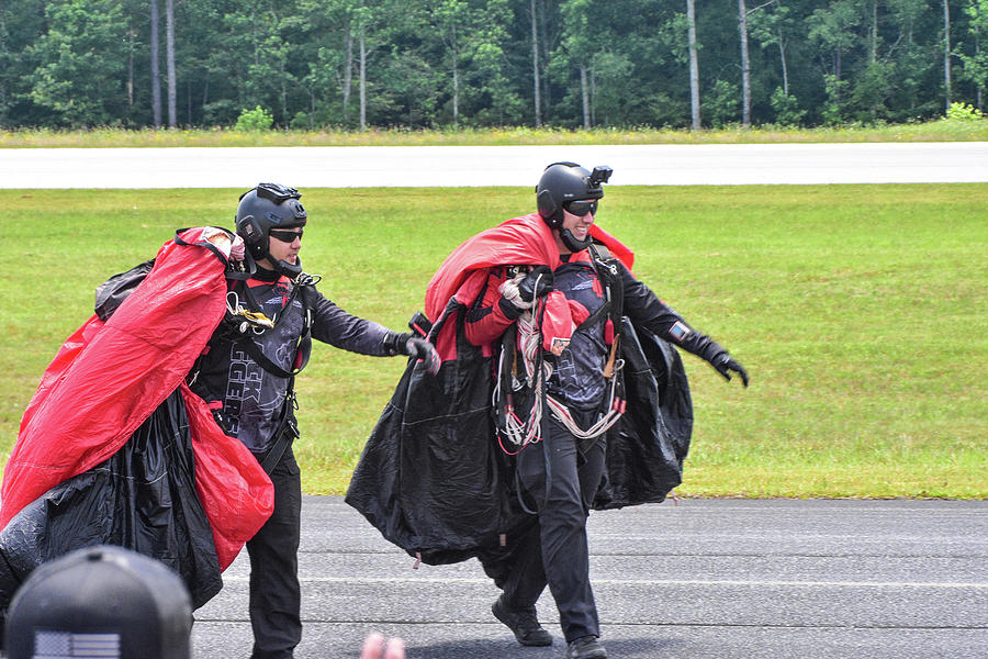 Two of the Black Daggar Parachutists Photograph by Ed Stokes