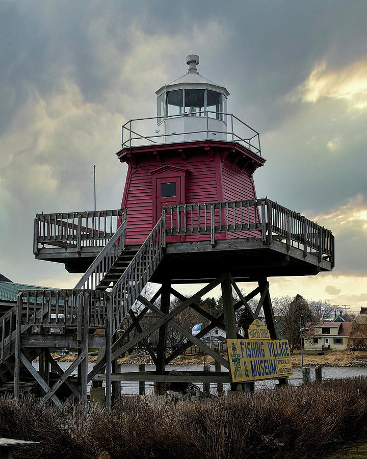Two Rivers Lighthouse II Photograph by Scott Olsen