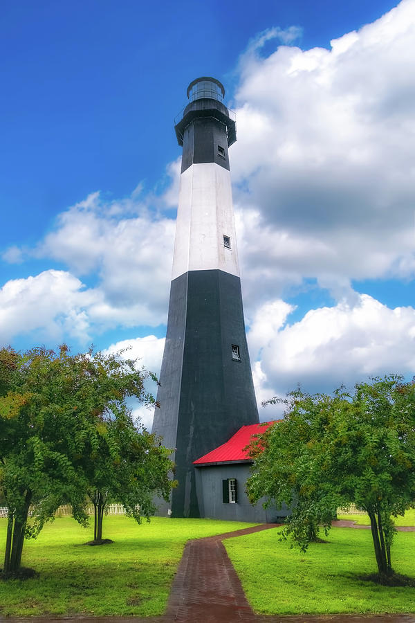 Tybee Island Lighthouse Photograph by Carolyn Derstine