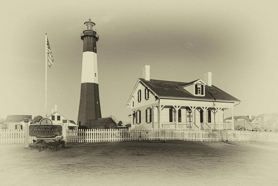 Tybee Island Lighthouse Station Photograph by Norma Brandsberg