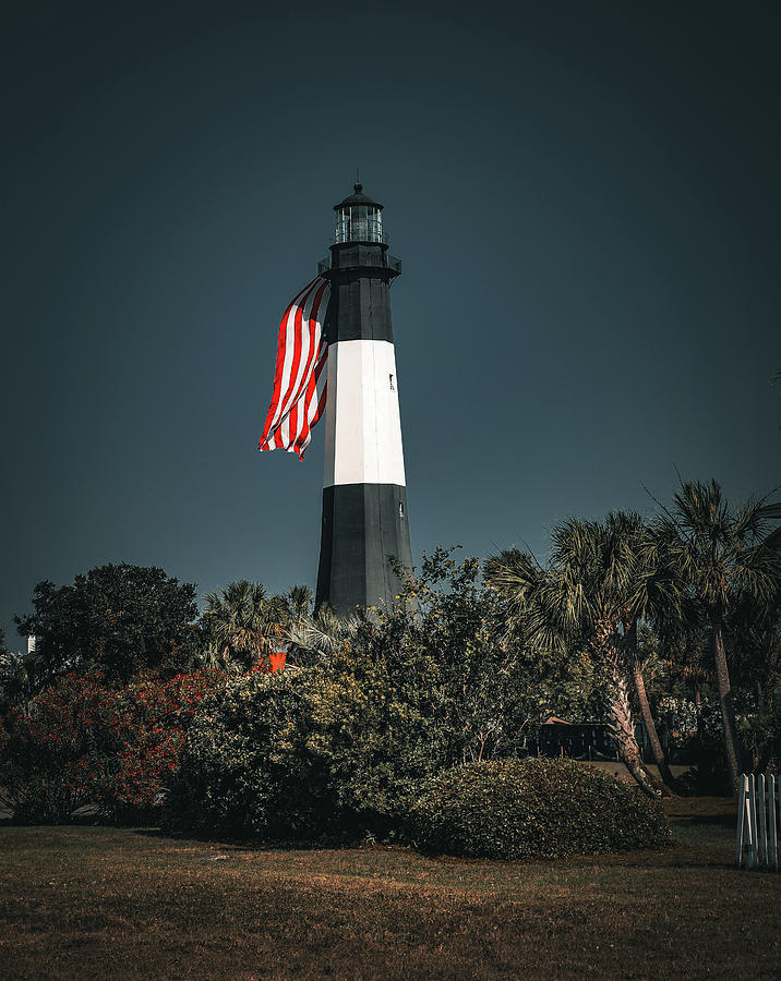 Tybee Lighthouse Memorial Day Photograph by Dan Sproul