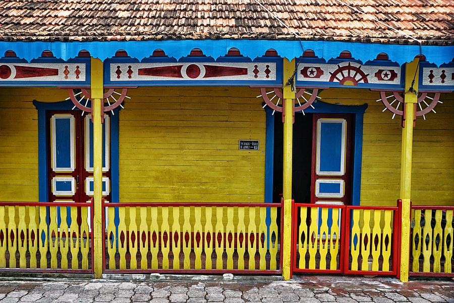 Typical house in Isla Mujeres Photograph by Www.infinitahighway.com.br